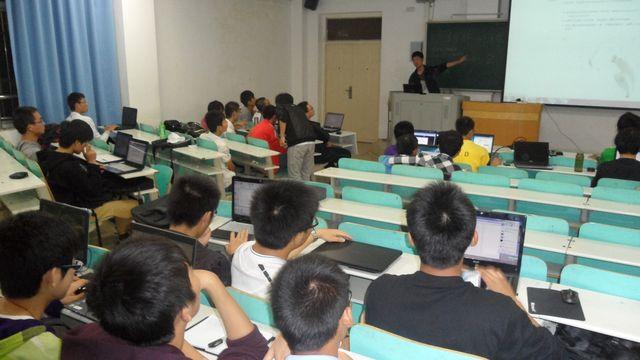 350VIP浦京集团科协举办新生科技知识交流会